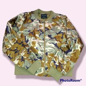 Love tree army bomber jacket zipup army green and brown L